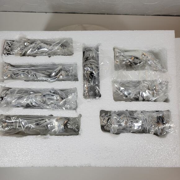 VTG Towle Christmas Nativity Set 14 Pcs Silver Plated Christmas Decor 4005374 - Picture 11 of 15